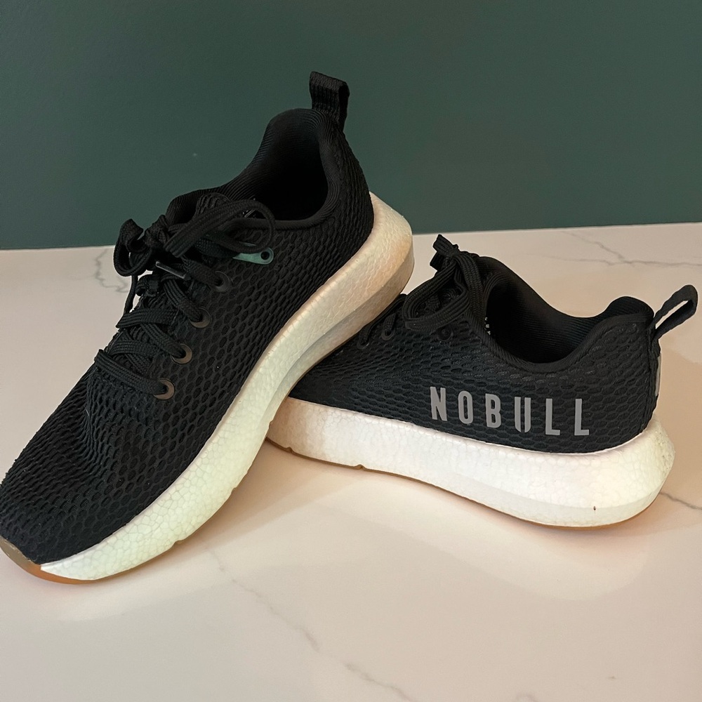 NOBULL Women’s Drive Mesh, black size 8